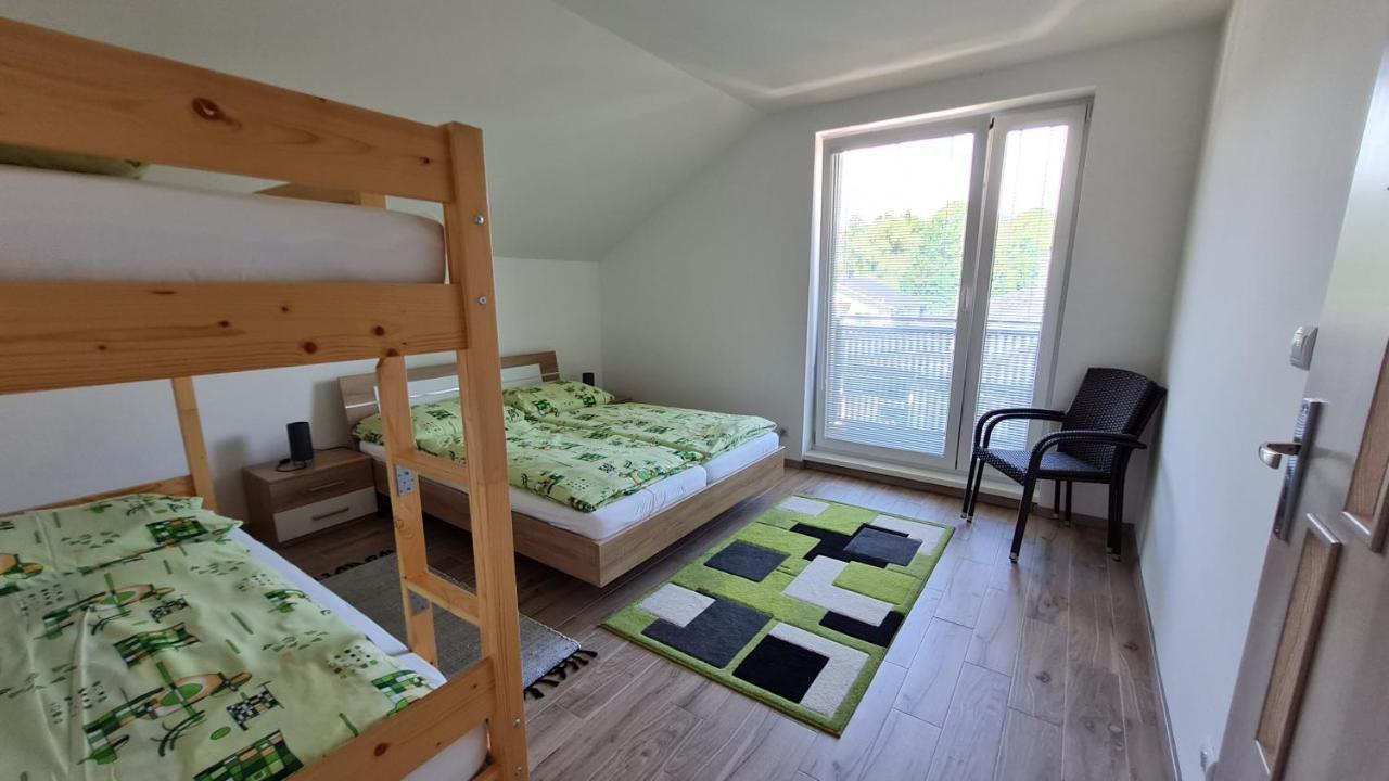 Apartamento Kajula Bešeňová Exterior foto