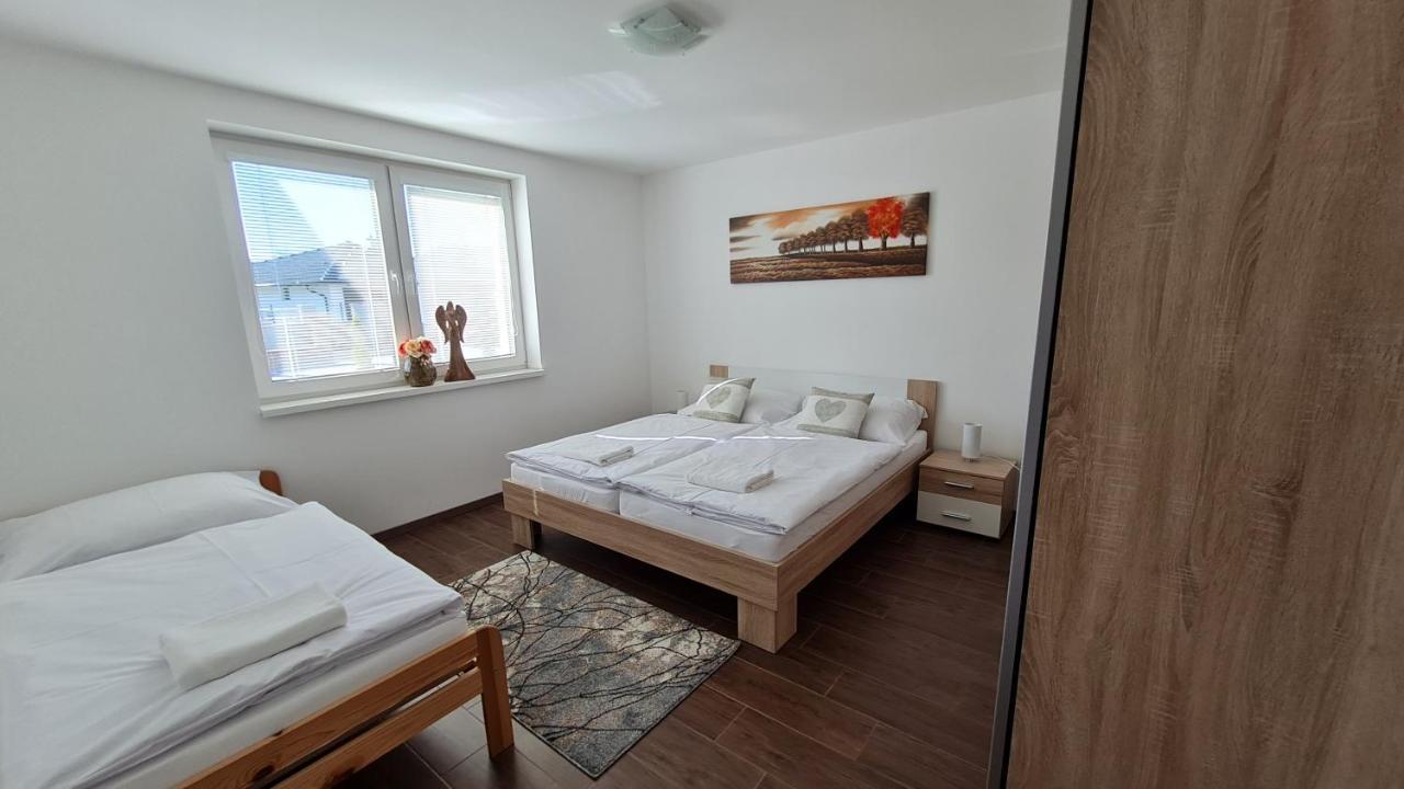 Apartamento Kajula Bešeňová Exterior foto