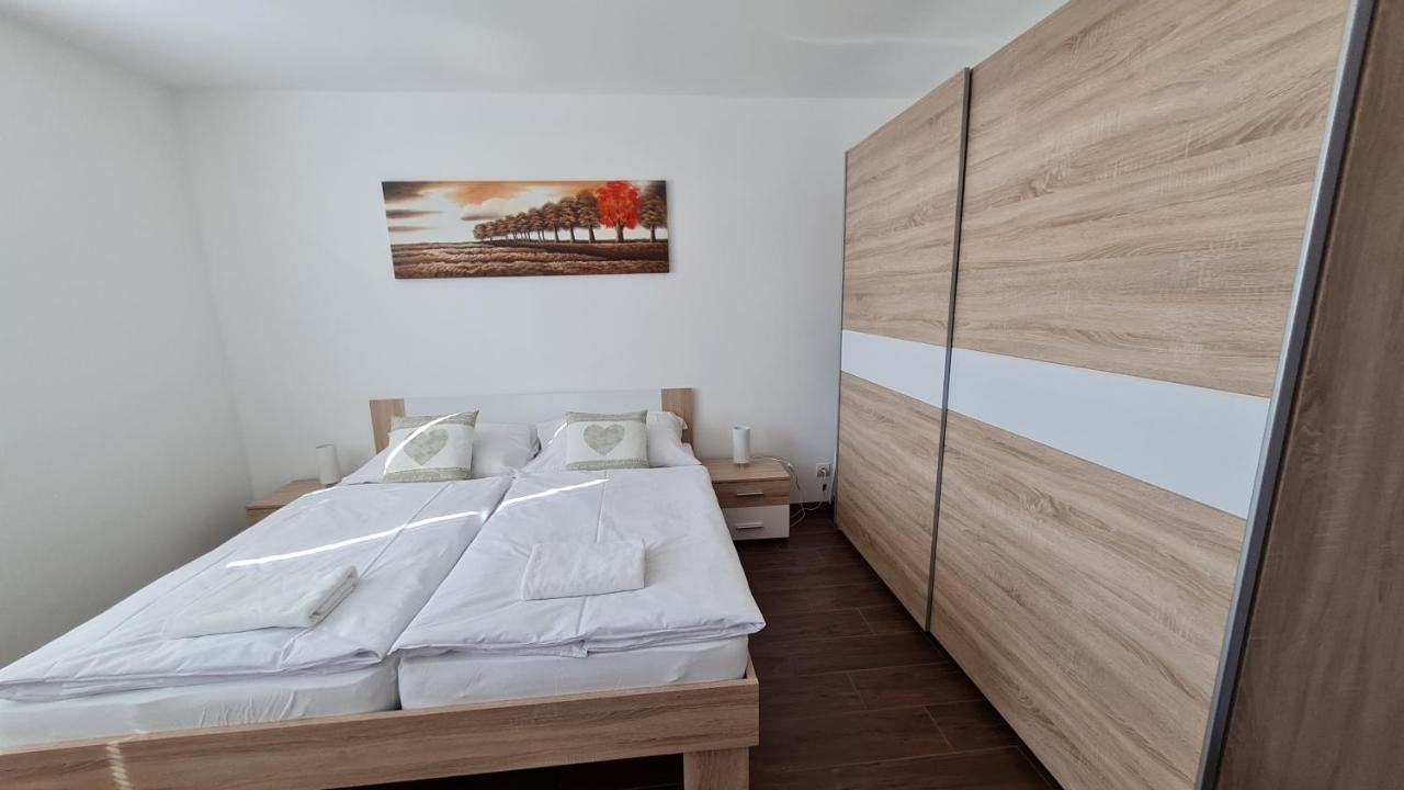 Apartamento Kajula Bešeňová Exterior foto