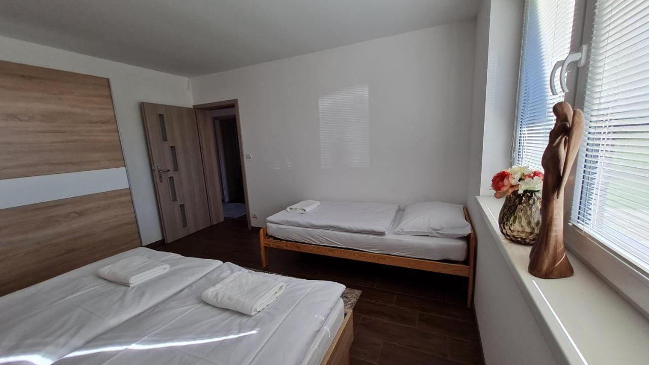Apartamento Kajula Bešeňová Exterior foto