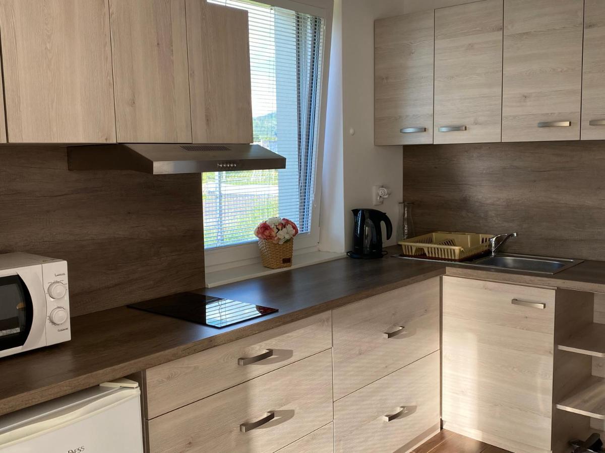 Apartamento Kajula Bešeňová Exterior foto