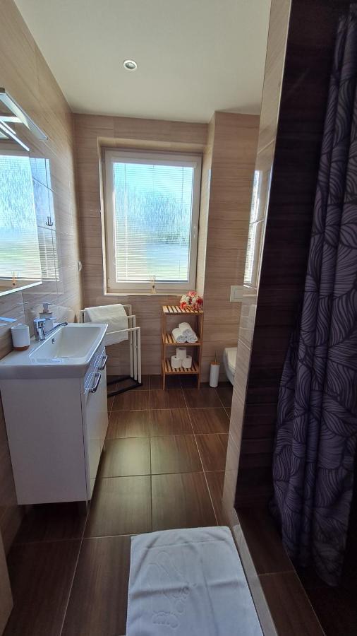Apartamento Kajula Bešeňová Exterior foto